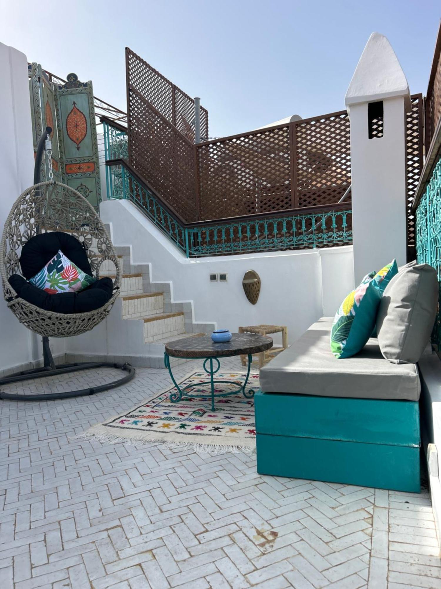 Riad Amazing Amazigh Avec Jacuzzi Petit Dejeuner Compris Avec Aussi Chambres Familiales Pres De La Place Jemaa El Fna Marrakesh Eksteriør billede